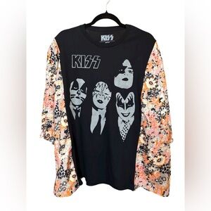 Upcycle Kiss Black Tee with Floral Sleeves